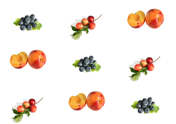 三幅描绘浆果和水果的照片拼贴画。图片下载