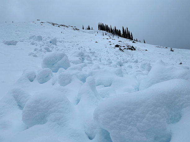 雪崩碎片图片下载