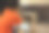 亚洲小男孩在家打开保险箱图片下载
