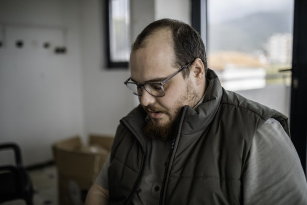 建筑承建商画像图片下载