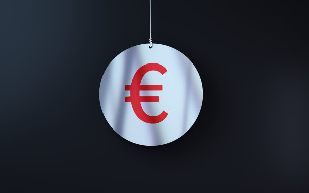 红色欧元标志在白色笔记纸上挂在黑色背景的绳子上黑色背景图片下载