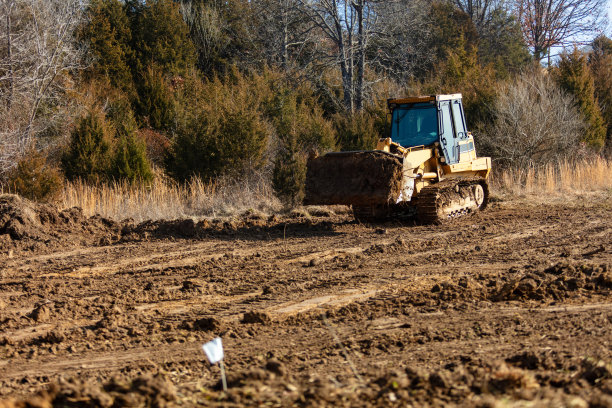 土方移动设备土地开发和池塘建设中西部美国密苏里州照片系列图片下载