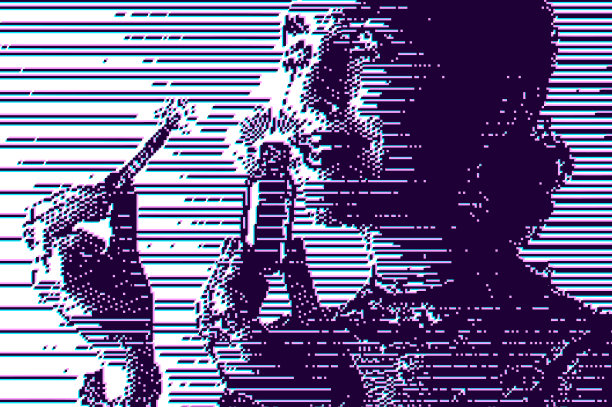 美丽的女人，精油瓶和移液管与故障技术和故障技术图片下载