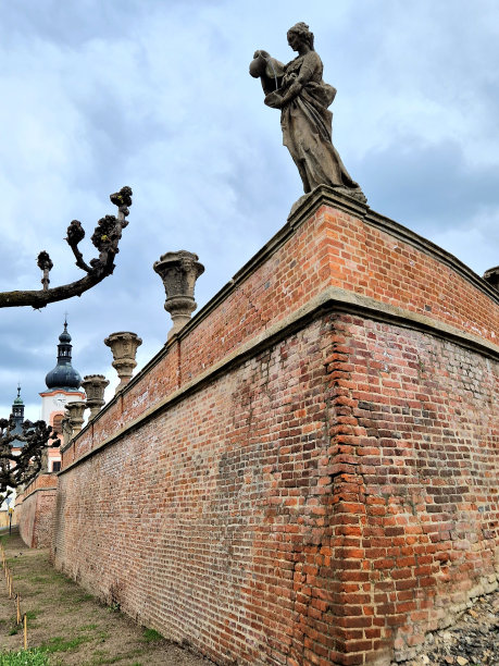 Manětín -小城市-老城墙图片下载