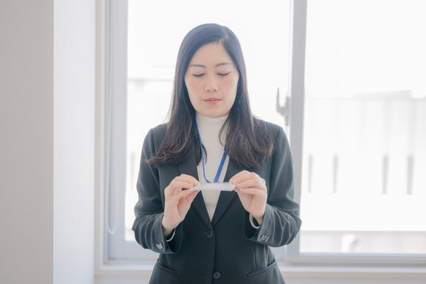 名牌和女人图片下载