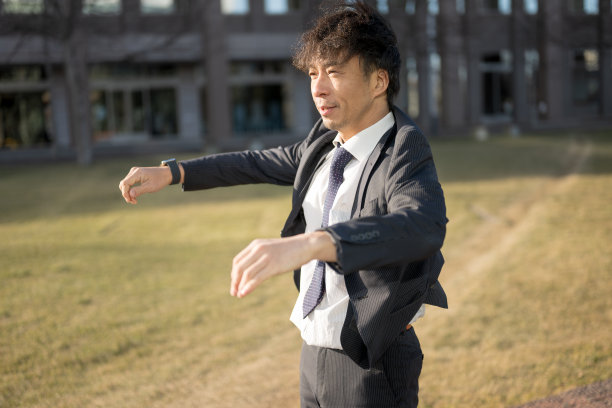 非常热的一天图片下载