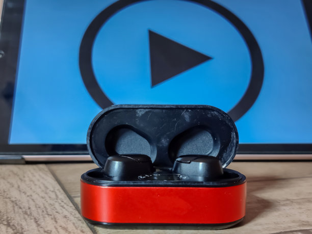 黑色无线耳塞耳机图片图片下载