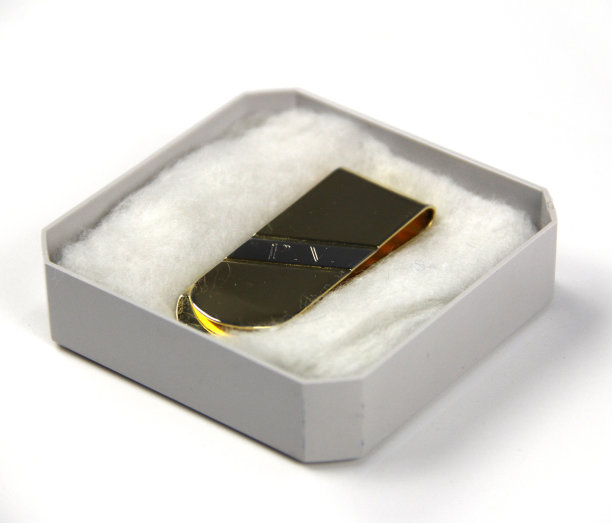 珠宝盒与黄金钱夹图片下载