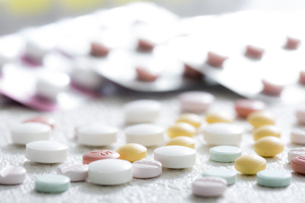 处方药，药物，药片，白色背景照片图片下载