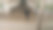 聪明的商人走下楼梯，赶紧走回家。彬彬有礼的。图片下载