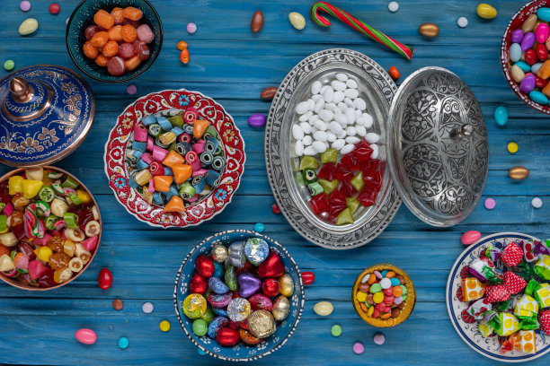 彩色糖果和巧克力，斋月卡里姆概念照片，伊斯坦布尔，土耳其(土耳其)图片下载