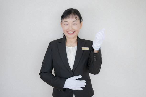 黑套装女人图片下载