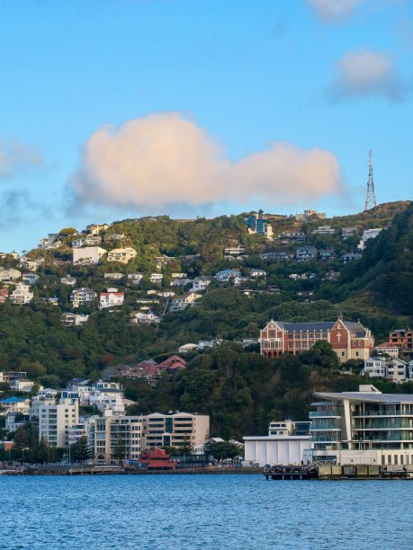 《山上的城市图片下载