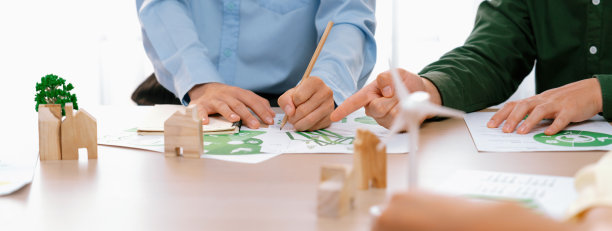 绿色商务会议代表可再生能源。特写镜头。描述。图片下载