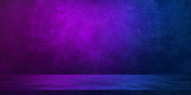 渐变工作室背景在紫色和蓝色霓虹色调。皮革纹理背景设计。在网站上销售产品的空间。紫色，粉红色，蓝色横幅背景广告。图片下载