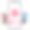 两名女商人展示着带有播放按钮的大屏幕智能手机图片下载