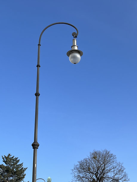 仿古风格的灯柱图片下载