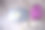 自动吸乳机旁边是一台笔记本电脑和一个冷却袋。公司办公室的母性。妈妈在家工作。产假图片下载