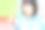 一个年轻女子摆出指指点点的姿势图片下载