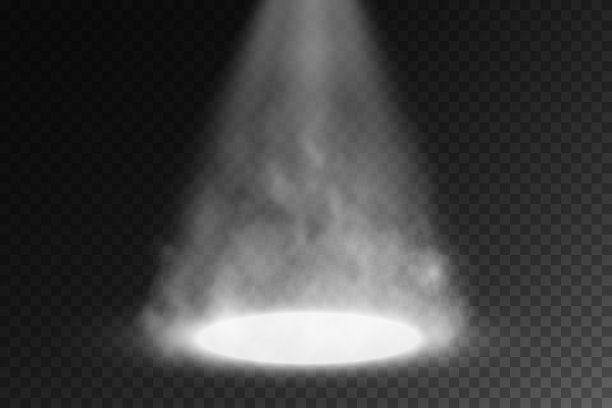 透明背景下的黑暗舞台，聚光灯下的霓虹灯，空荡荡的黑暗舞台和烟雾缭绕的演播室。用于产品演示。图片下载