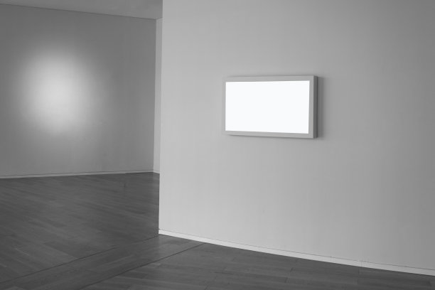 室内展厅墙上的空白画框图片下载