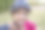 妈妈给女儿系头盔的特写照片。孩子们的安全图片下载