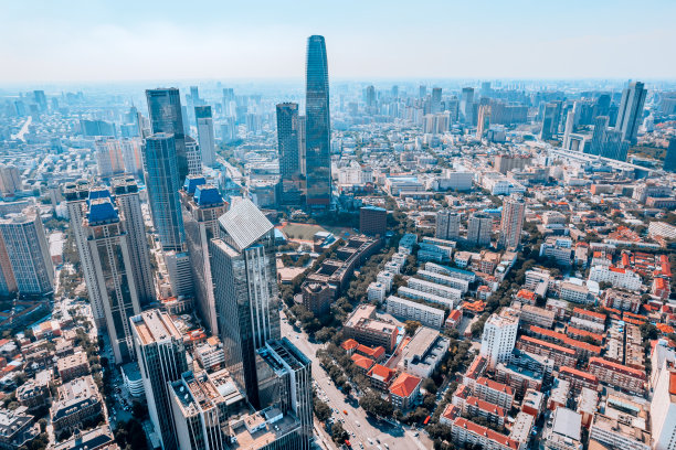 中国天津海河和城市天际线的航拍照片图片下载