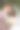 的婚礼。爱与新人在花园举行婚礼。庆祝仪式和承诺。保存日期。信任。新娘和新郎拥抱。微笑和爱。幸福和爱的新娘和新郎的照片。图片下载