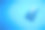 透明的音频磁带照片上的蓝色背景。放文字的地方。图片下载