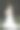 新娘手里捧着一束美丽的白色结婚花。公园里的户外照片。时尚的新娘。精致的妆图片下载