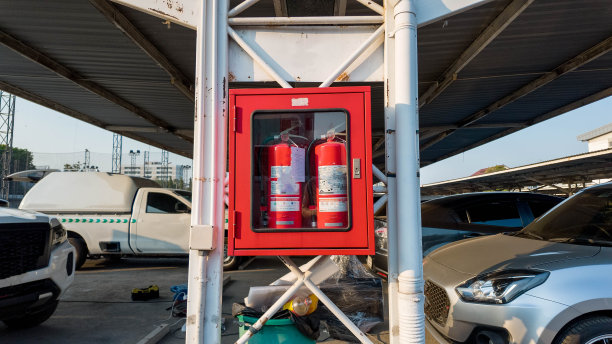 安全防护灭火器危险设备红色火焰安全应急消防员灭火器标志符号报警救援泡沫易燃帮助化学喷雾工业预防警告燃烧图片下载