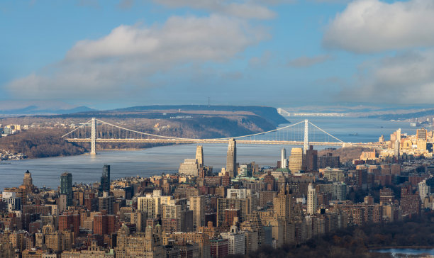 纽约市的白天和夜晚图片下载