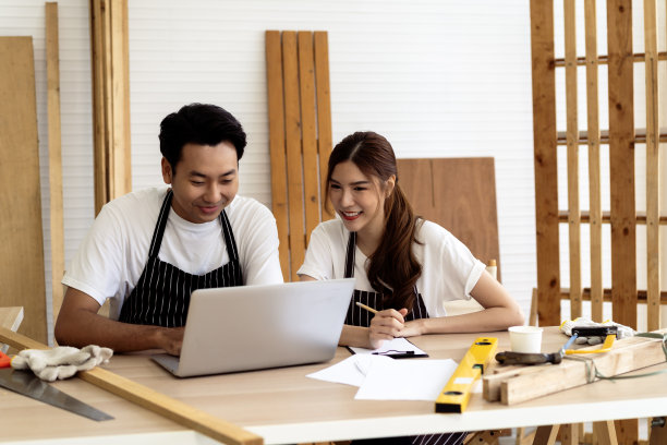 咖啡店业主装修规划:设计现代时尚布局的综合指南图片下载