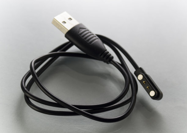 白底手表充电线图片下载