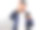 一名亚洲男子拿着智能手机做了一个OK的手势图片下载