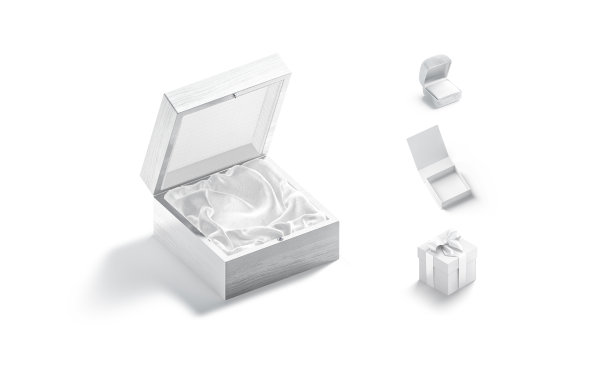 空白的白色方形礼品戒指和木盒模型，孤立图片下载