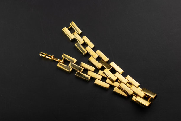 美丽的宝石水晶手镯，独特的手工石珠珠宝背景，宣传照片为网上珠宝店图片下载