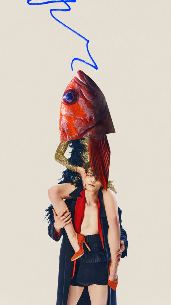 海报。当代艺术拼贴。短暂的对话。一个年轻迷人的男人有一个长着鱼头的女孩坐在他的肩膀上想和他说话。关系的概念。图片下载