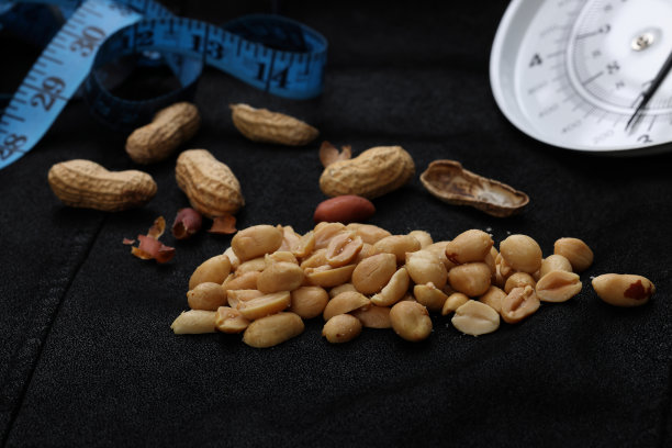 带刻度和测量的花生图片下载