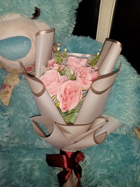 作为毕业和结婚礼物的花束图片下载