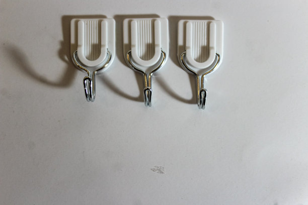 安装在墙上的挂钩图片下载