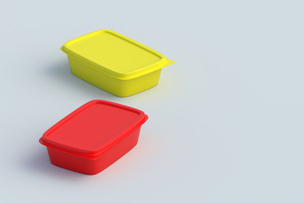 塑料食品容器。午餐盒。黄油、奶酪或冰淇淋包。野餐用具。带盖子的一次性包装。快餐配件。副本的空间。三维渲染图片下载