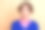 照片中郁郁寡欢的女士穿着蓝色毛衣准备哭泣，空白空间孤立的米色背景图片下载