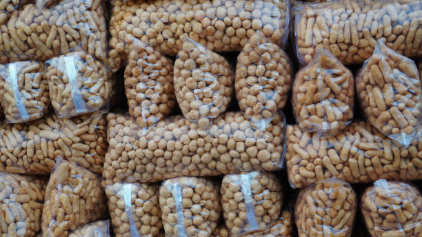 塑料包装的鱼味薯条图片下载