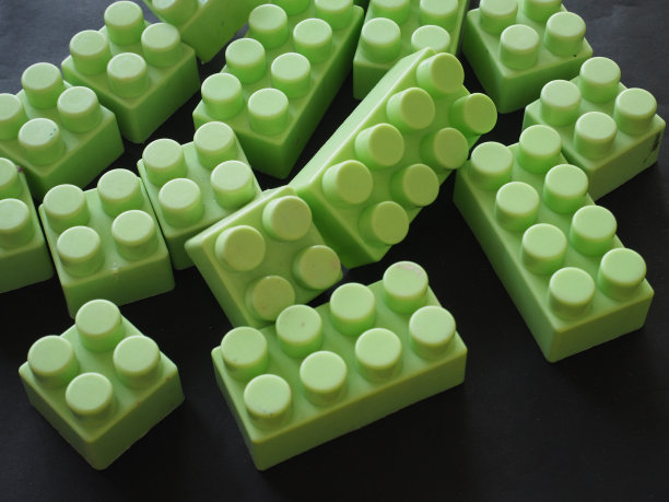 五颜六色的可拆卸玩具，用于儿童和学前教育图片下载