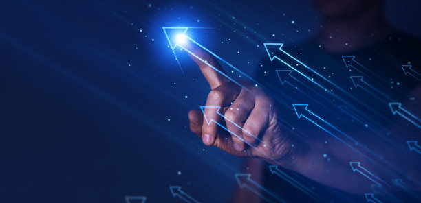 商人用笔绘制业务增长图。商业战略发展和增长计划库存照片图片下载