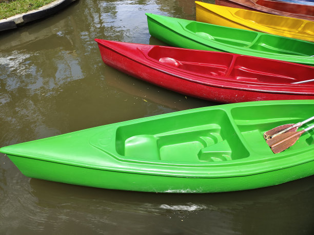 休闲纤维船图片下载