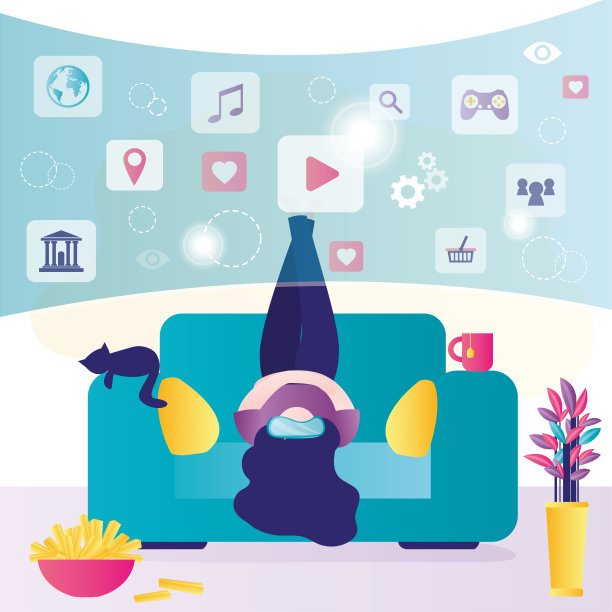 躺在沙发上使用VR头显的女人。快乐的女孩体验虚拟现实模拟，她们可以访问自己定制的虚拟世界和社交媒体应用程序。图片下载