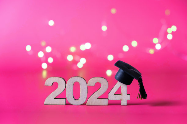 编号2024，带刻度帽和散景灯。2024级概念图片下载