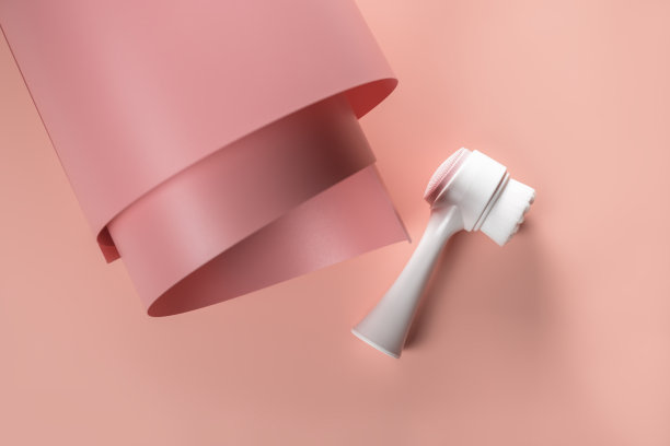 用于洗脸和清洁面部。卫生设备。女性的美。图片下载